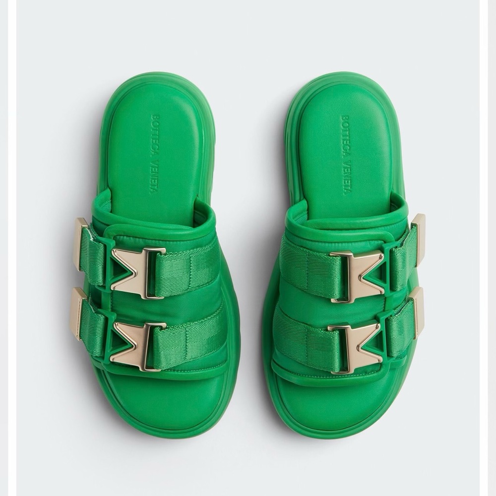 Bottega Veneta new season flash sandals in green